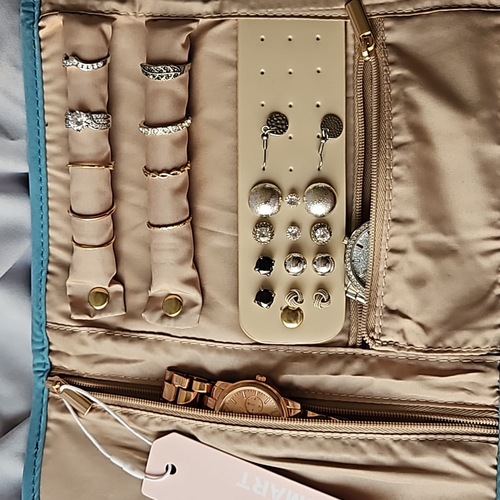 BagSmart Jewelry Travel Organizer (NEW) - Picture 4 of 7